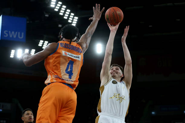 里尔在主场 里尔在主场