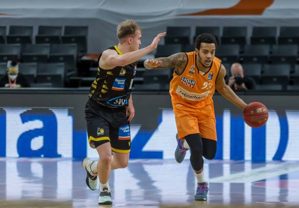 战术变化 战术变化