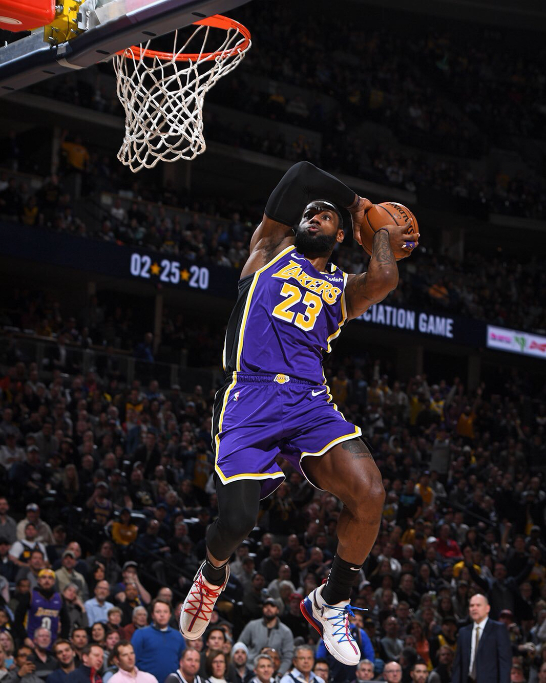 在对阵曼城 在对阵曼城