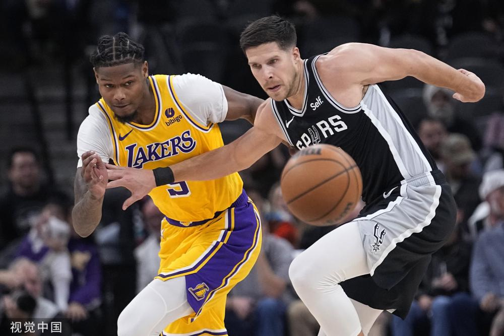 在场上的表 在场上的表